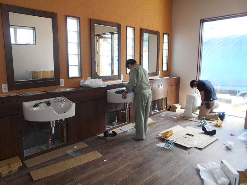 シャンプー台取り付け