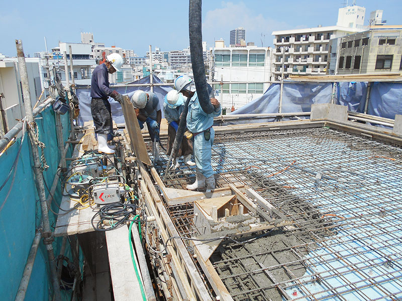 那覇市狭小建売打設