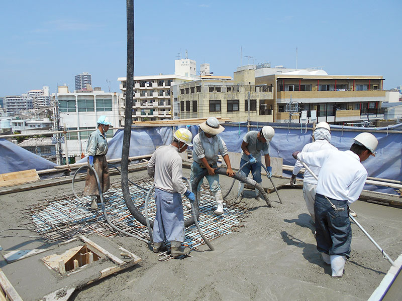 三原狭小建売コンクリ打設